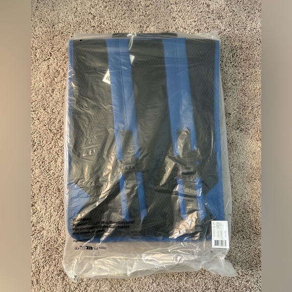 Rains Trail Rolltop Backpack Waves NWT - Picture 5 of 5